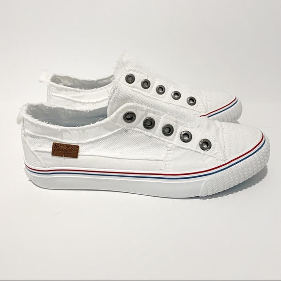 BLOWFISH Women’s White Buzz Canvas Sneakers - New in box - NWT - Picture 2 of 16